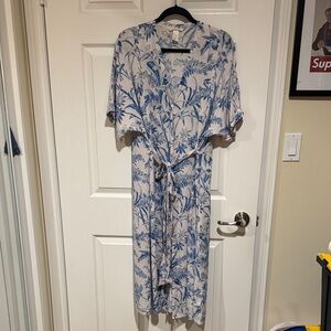 H&M White and Blue Floral Dress
